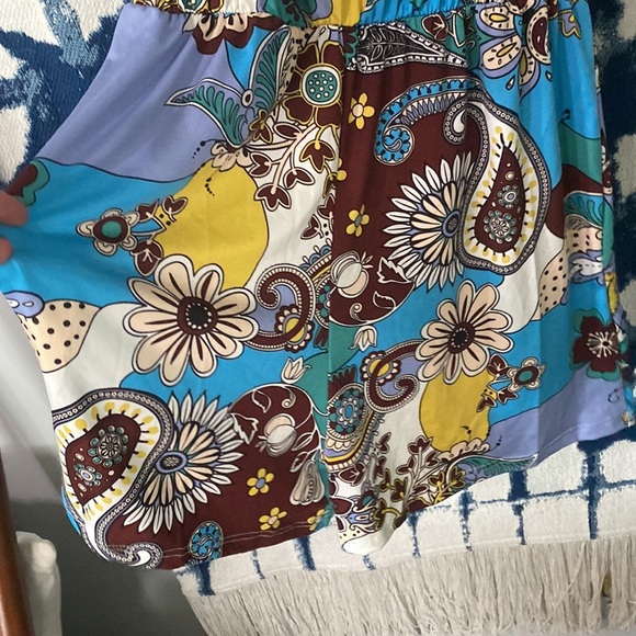 Hybrid and company Large elegant off shoulder shorts romper - Picture 11 of 16